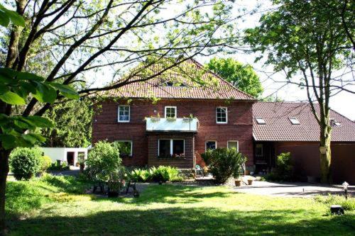 Hotel Haus Im Gruenen Lippstadt Esterno foto